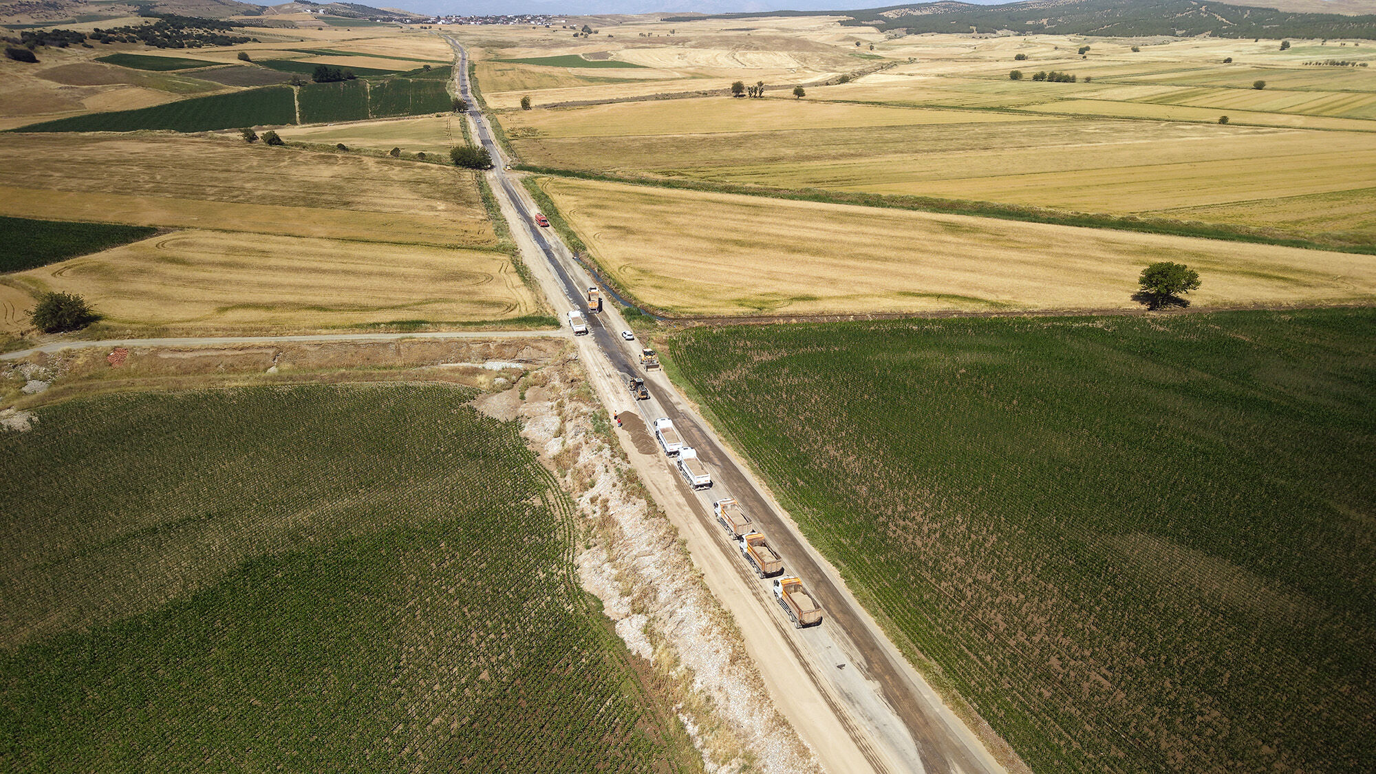 Kahramanmaraş’ta Ulaşım Atağı Kırsal Yol 16 Metreye Kadar Genişletiliyor (1)