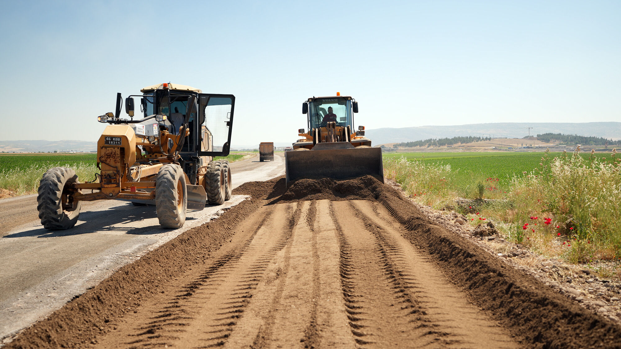Kahramanmaraş’ta Ulaşım Atağı Kırsal Yol 16 Metreye Kadar Genişletiliyor (2)