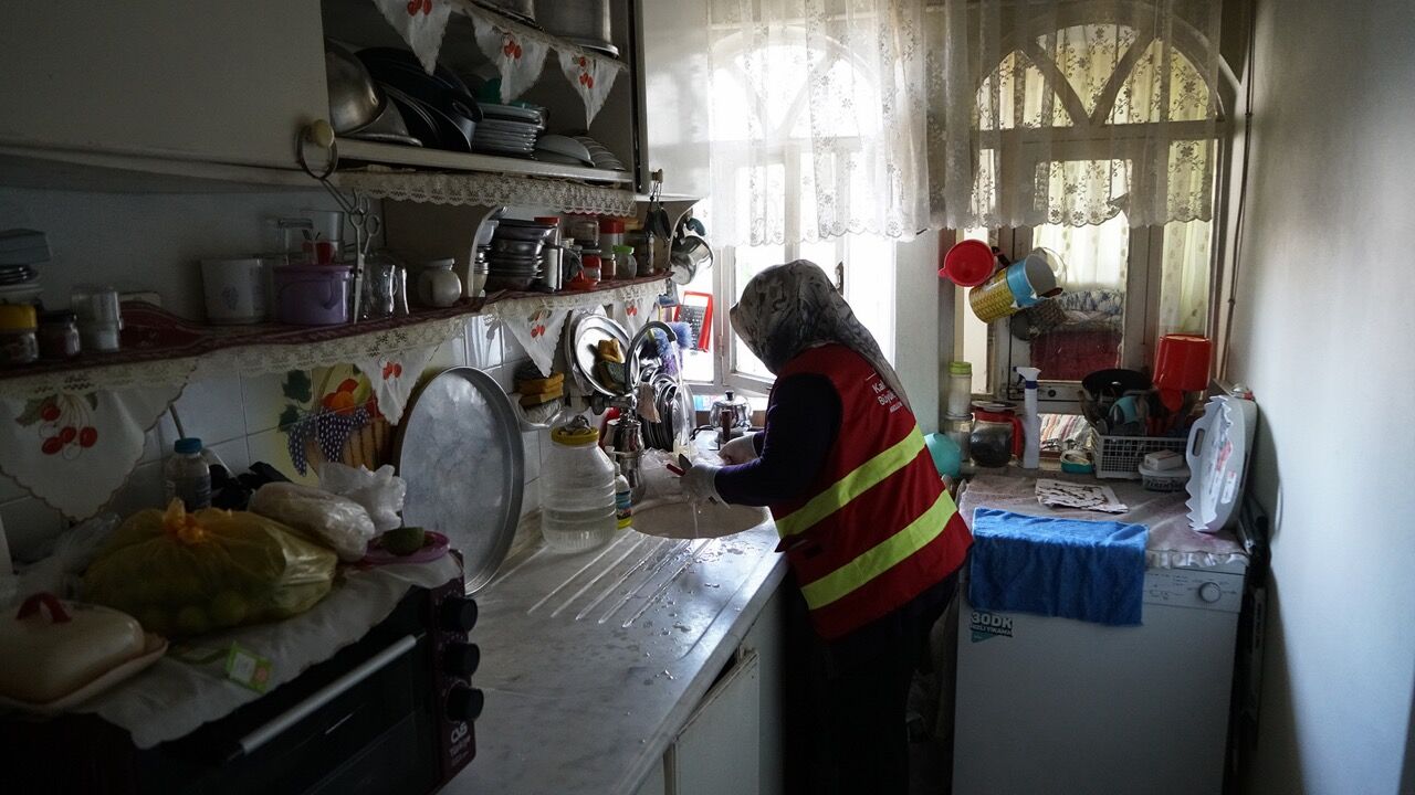 Kahramanmaraş’ta Yalnız Yaşayan Yaşlılara Büyükşehir Şefkati 280 Vatandaşa Destek2
