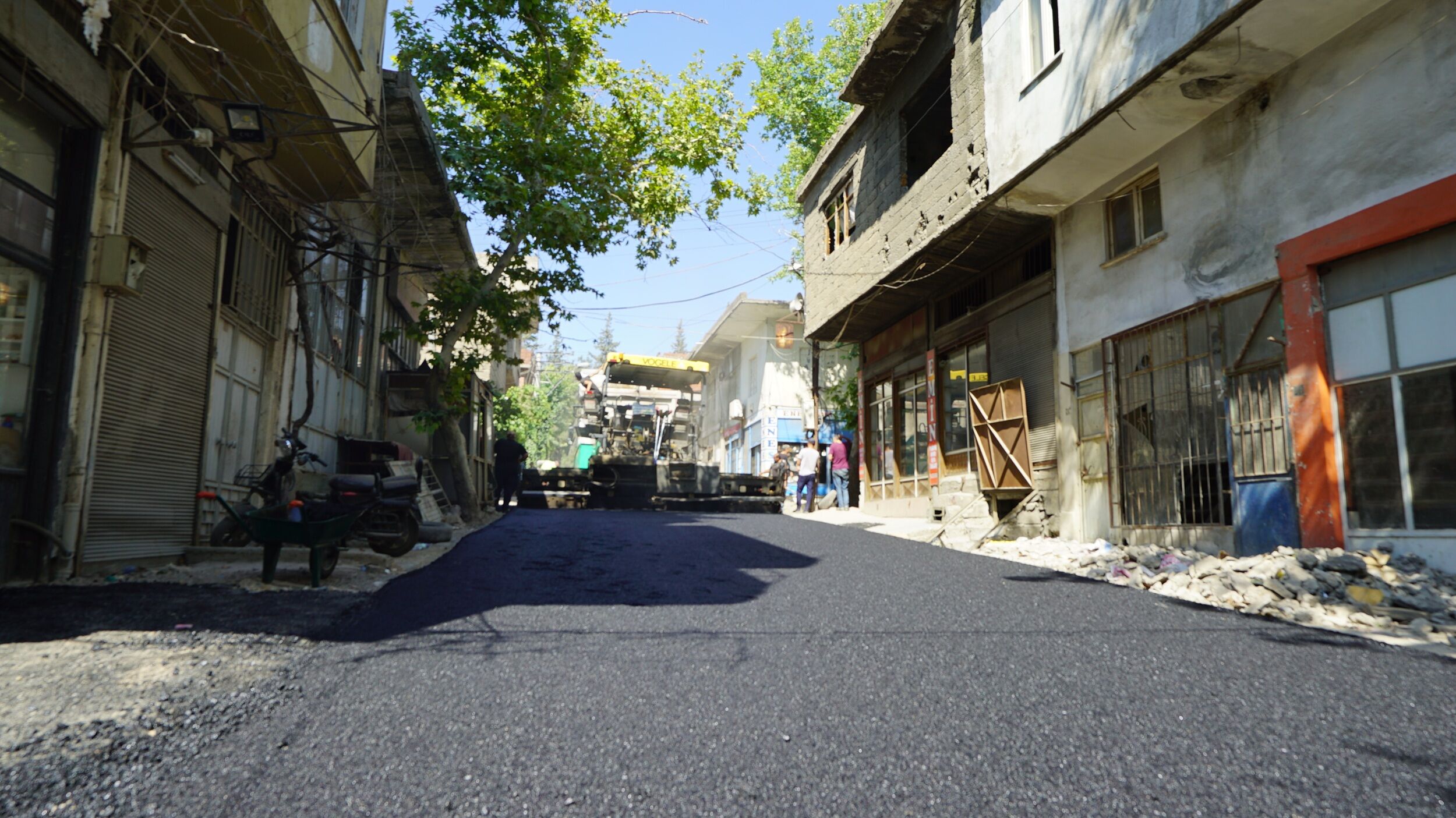 Kahramanmaraş’ta Yol Seferberliği Menderes Mahallesi Yenileniyor (1)