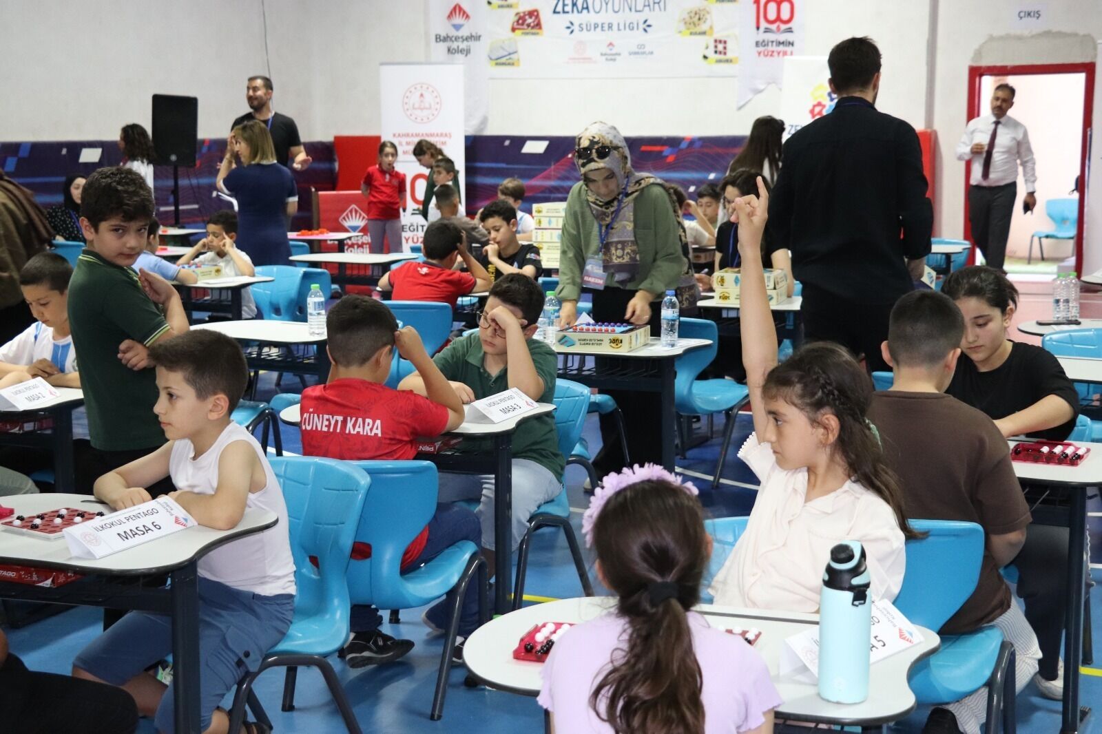 Kahramanmaraş’ta Zekâ Yarışı Nefes Kesti! İl Ligi Finali Tamamlandı (1)