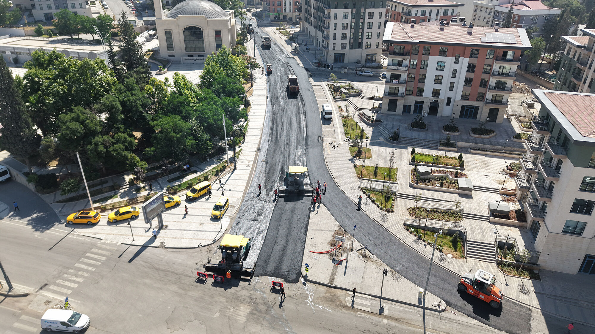 Kahramanmaraş’ta Zübeyde Hanım Caddesi Yenileniyor (3)