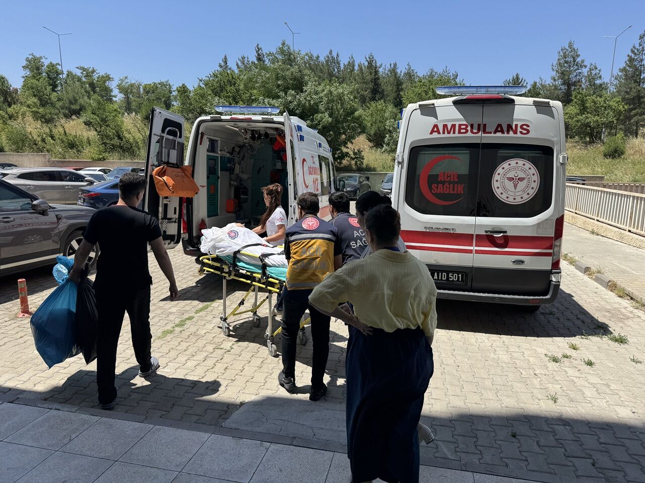 Kahramanmaraş’taki Okul Saldırısında Yaralanan Öğrenci Ambulans Uçakla Ankara’ya Sevk Edildi (1)
