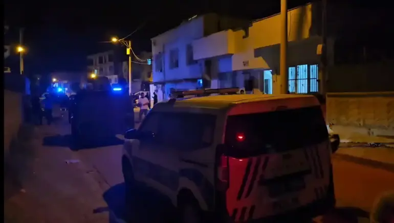 Kardeşler Arasında Silahlı Kavga 2 Yaralı (2)
