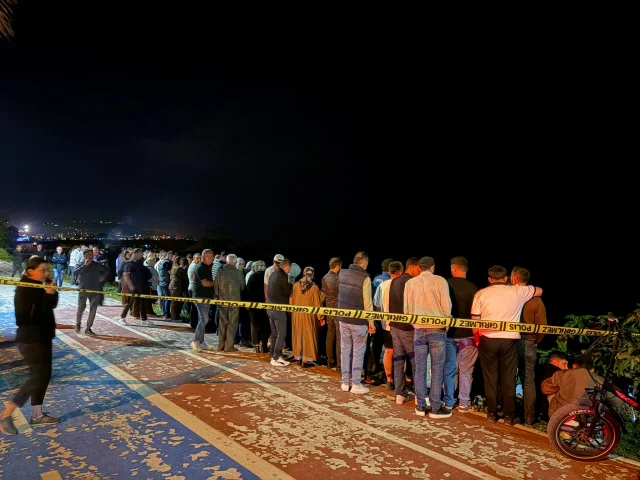 Kayıp Emekli Öğretmen Kayalıklarda Ölü Bulundu (3)