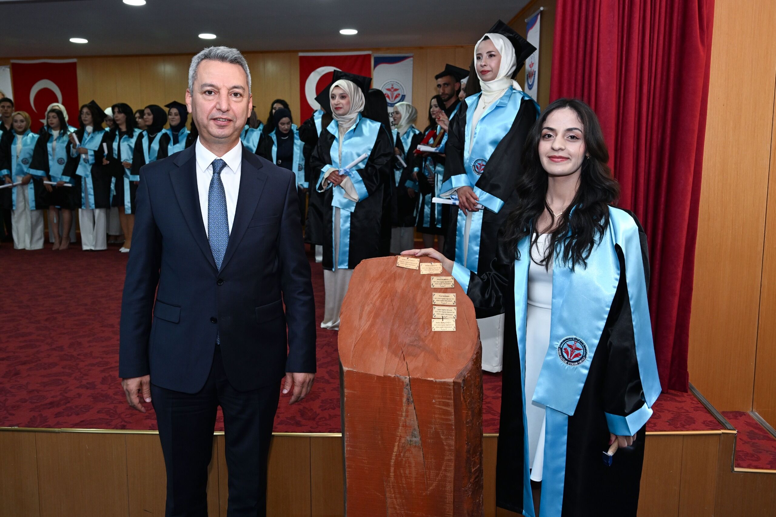 Ksü Afşin Sağlık Yüksekokulu’nda Mezuniyet Coşkusu Yaşandı (6)