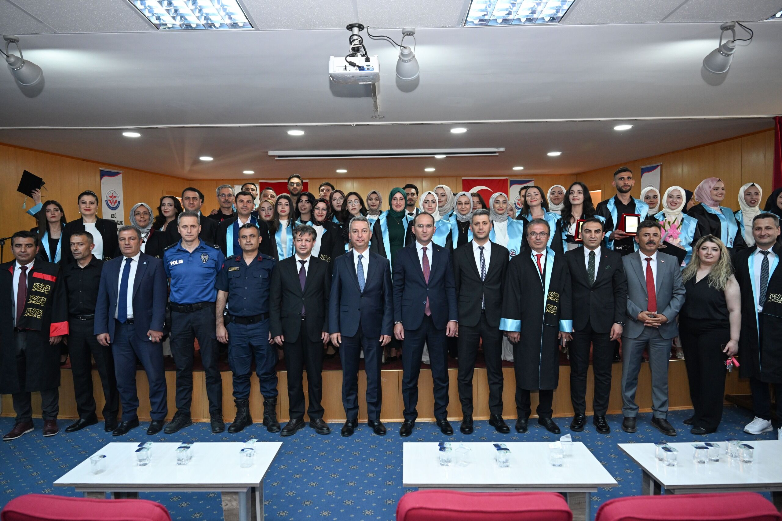 Ksü Afşin Sağlık Yüksekokulu’nda Mezuniyet Coşkusu Yaşandı (8)
