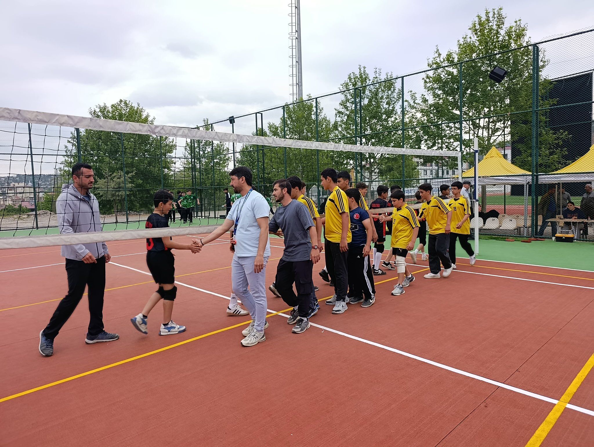 Pazarcık’ta 40 Okul Takımı Voleybol Şampiyonu Için Yarıştı (4)