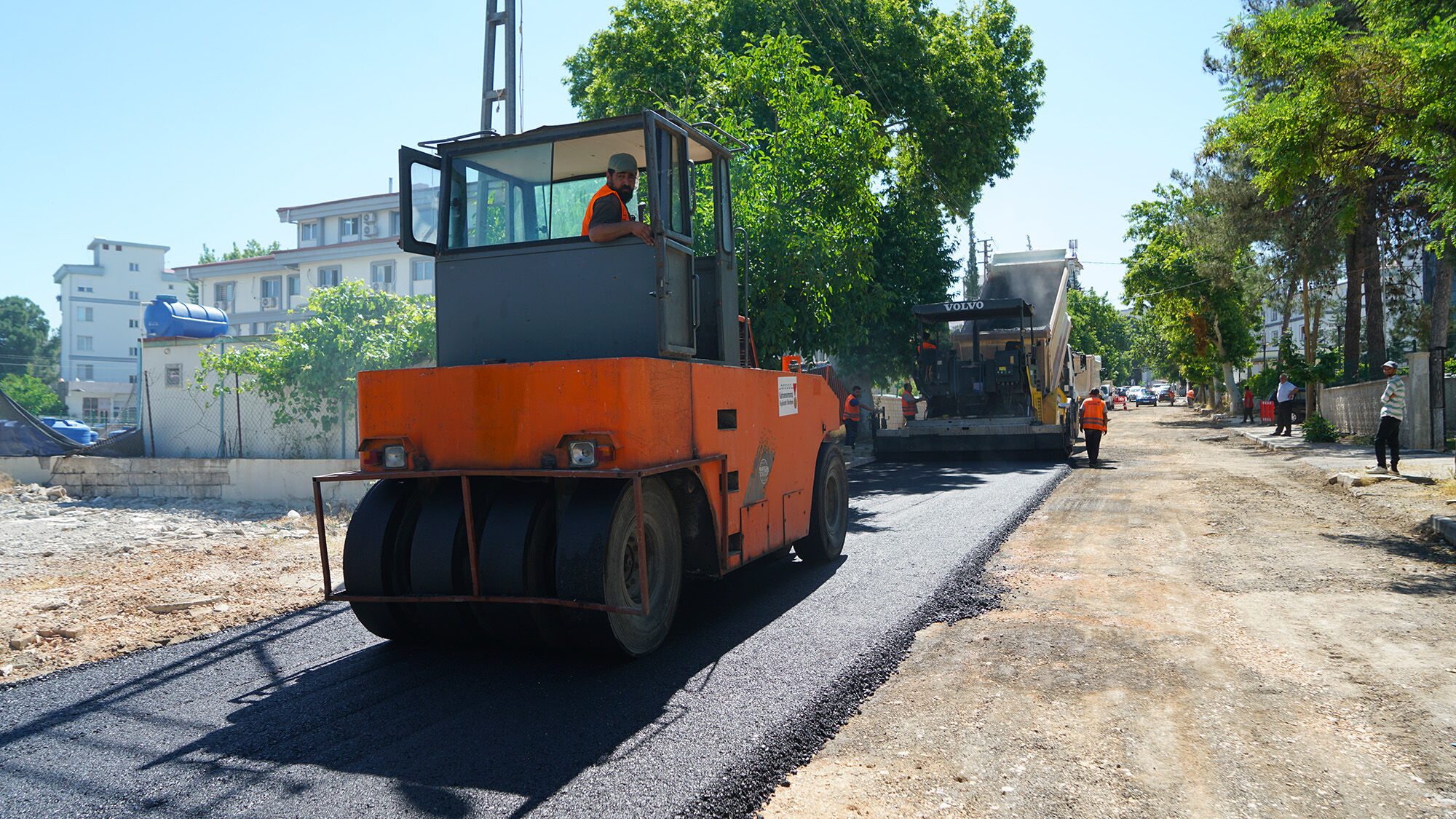 Pazarcık’ta Asfalt Çalışmaları İstasyon Caddesi’nde Başladı (2)