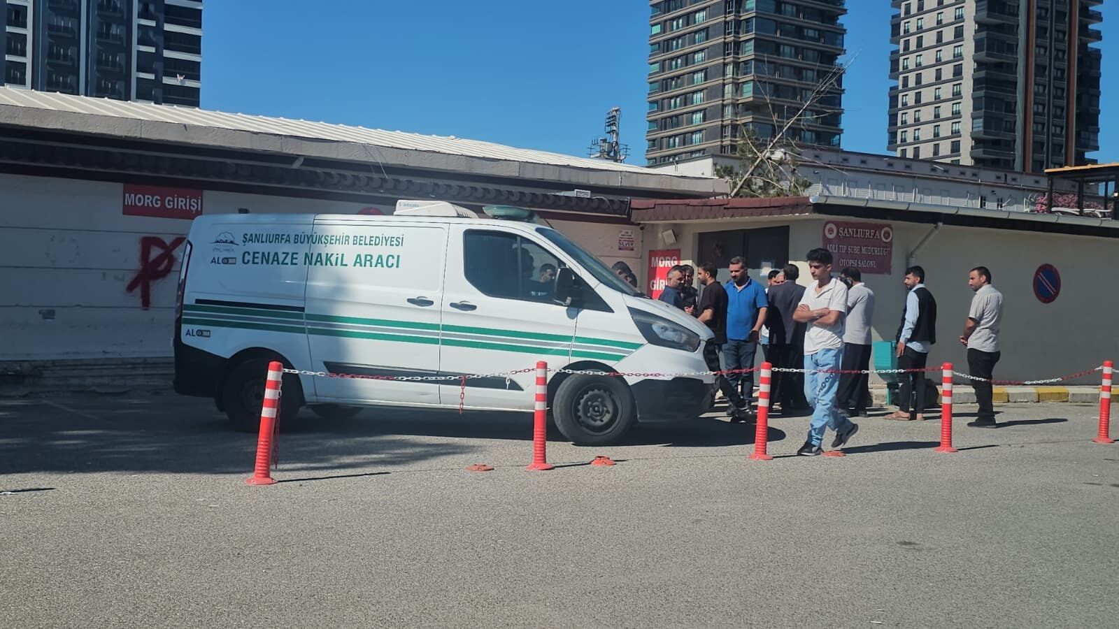 Şanlıurfa’da devrilen traktörün sürücüsü öldü