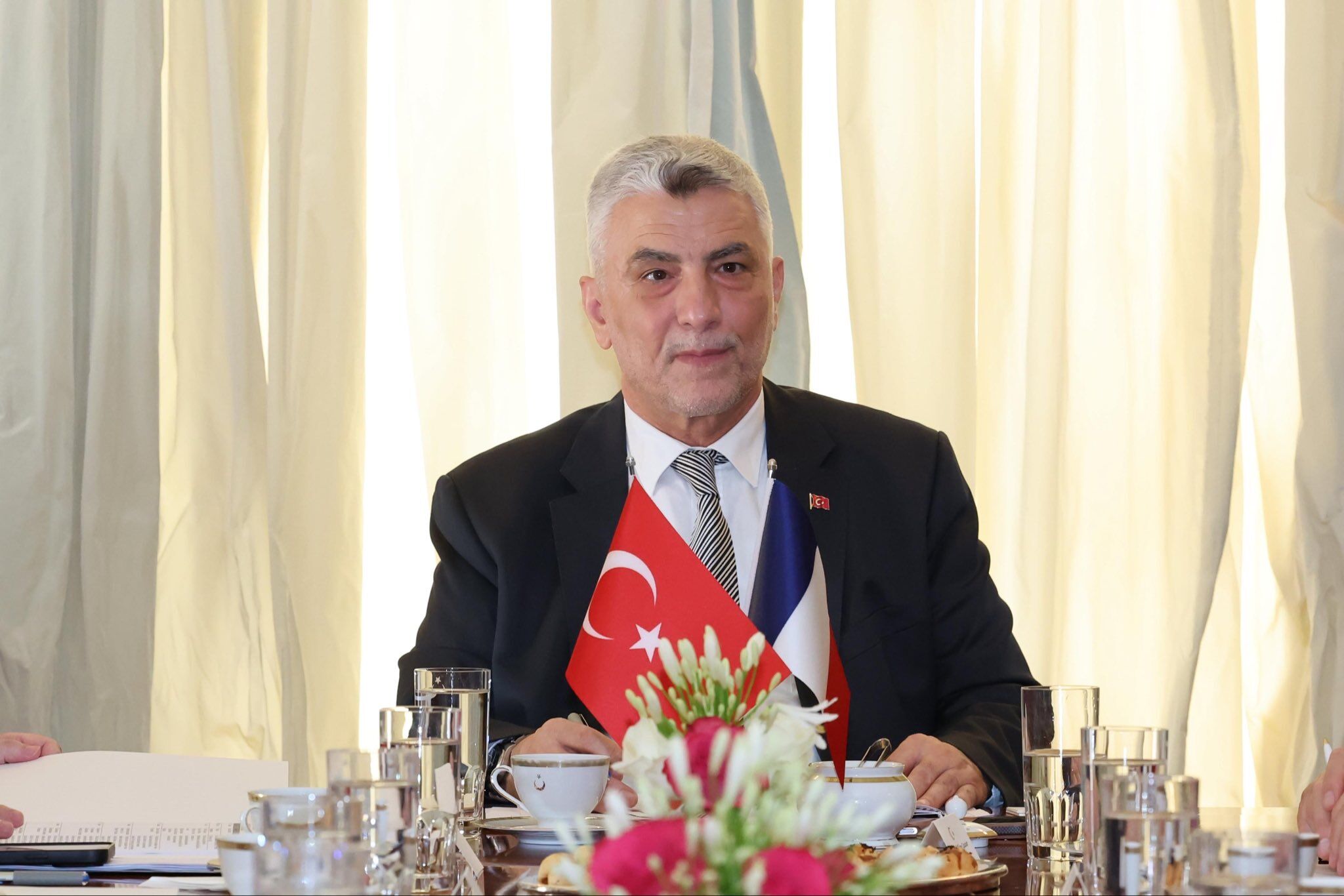 Ticaret Bakanı Bolat'tan Paris'te Kritik Iş Dünyası Zirvesiticaret Bakani Omer Bolat Fransa’da 1341505 398446