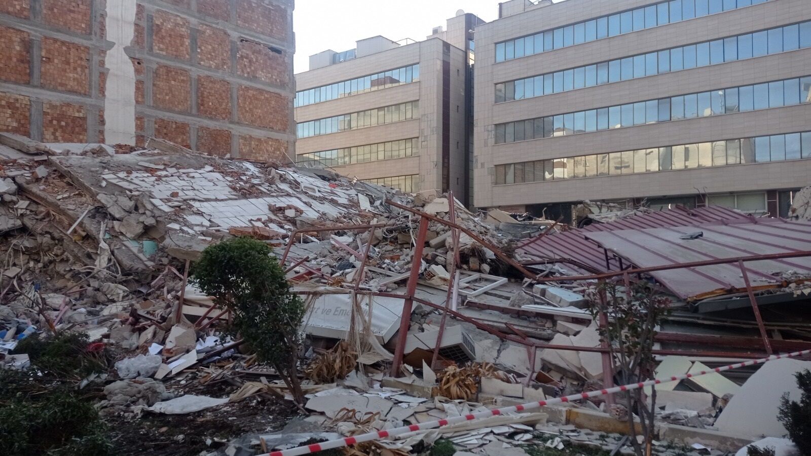 Türkiye’nin Deprem Haritası Yenilendi 700 Aktif Fay Tespit Edildi (2)