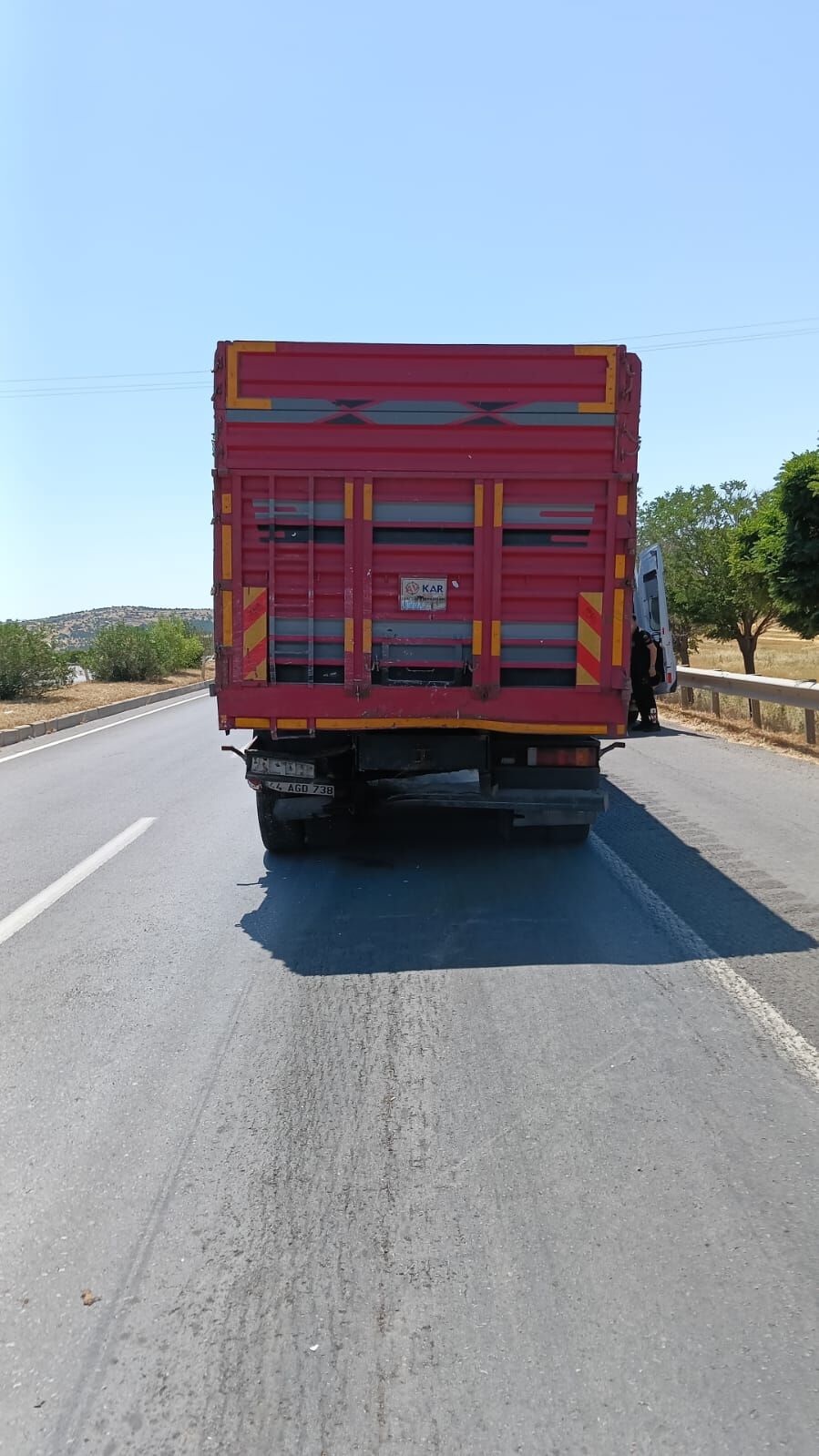 Kahramanmaraş’ta ticari araç kamyona arkadan çarptı: 1 yaralı