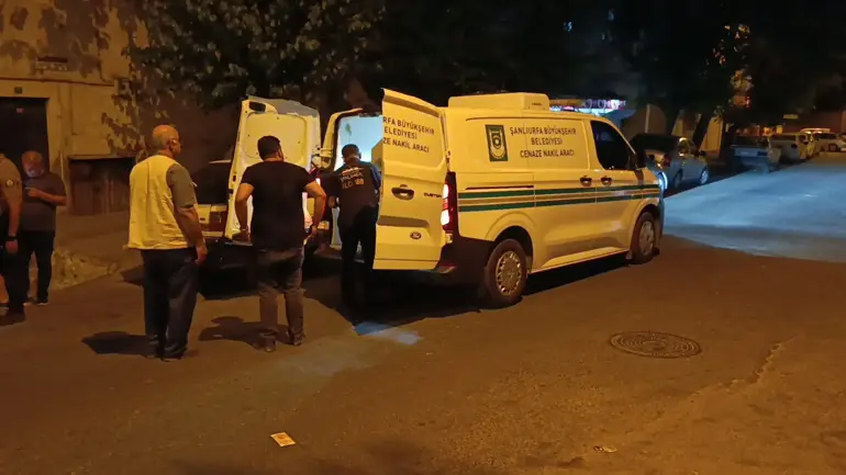 Yalnız Yaşadığı Evinde Silahla Vurulmuş Halde Ölü Bulundu (1)