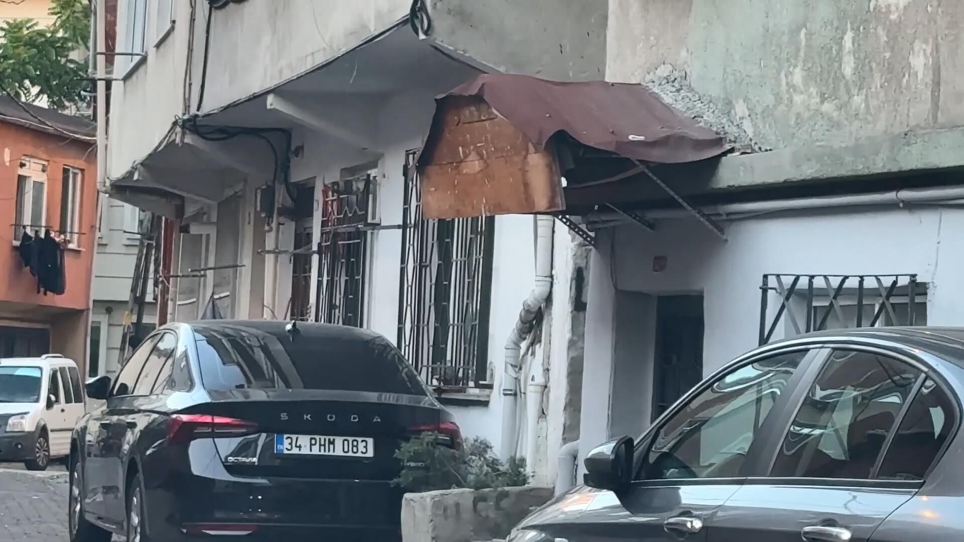 Yeni Evli 26 Yaşındaki Kadın Evinde Ölü Bulundu (4)