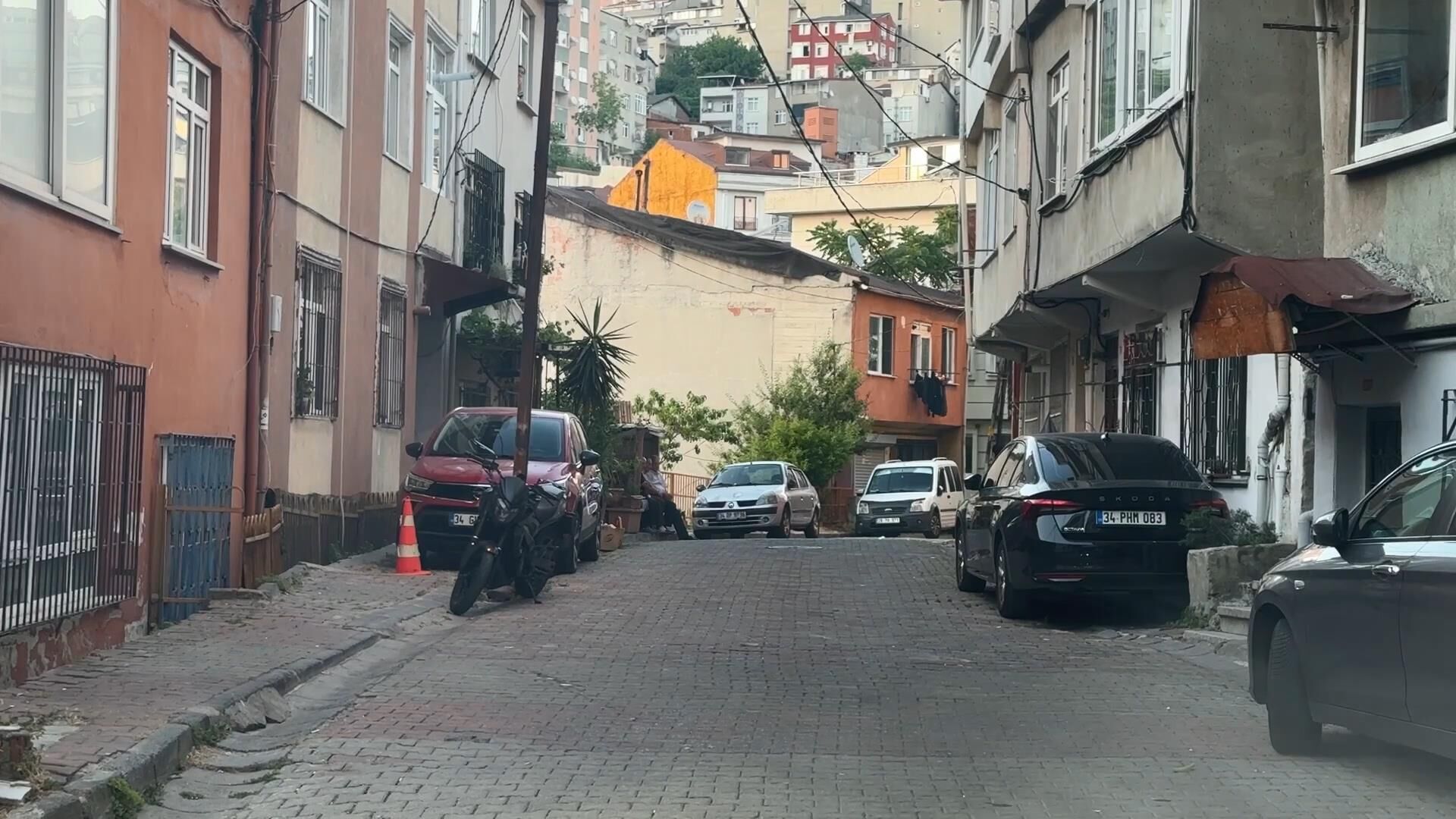 Yeni Evli 26 Yaşındaki Kadın Evinde Ölü Bulundu (7)