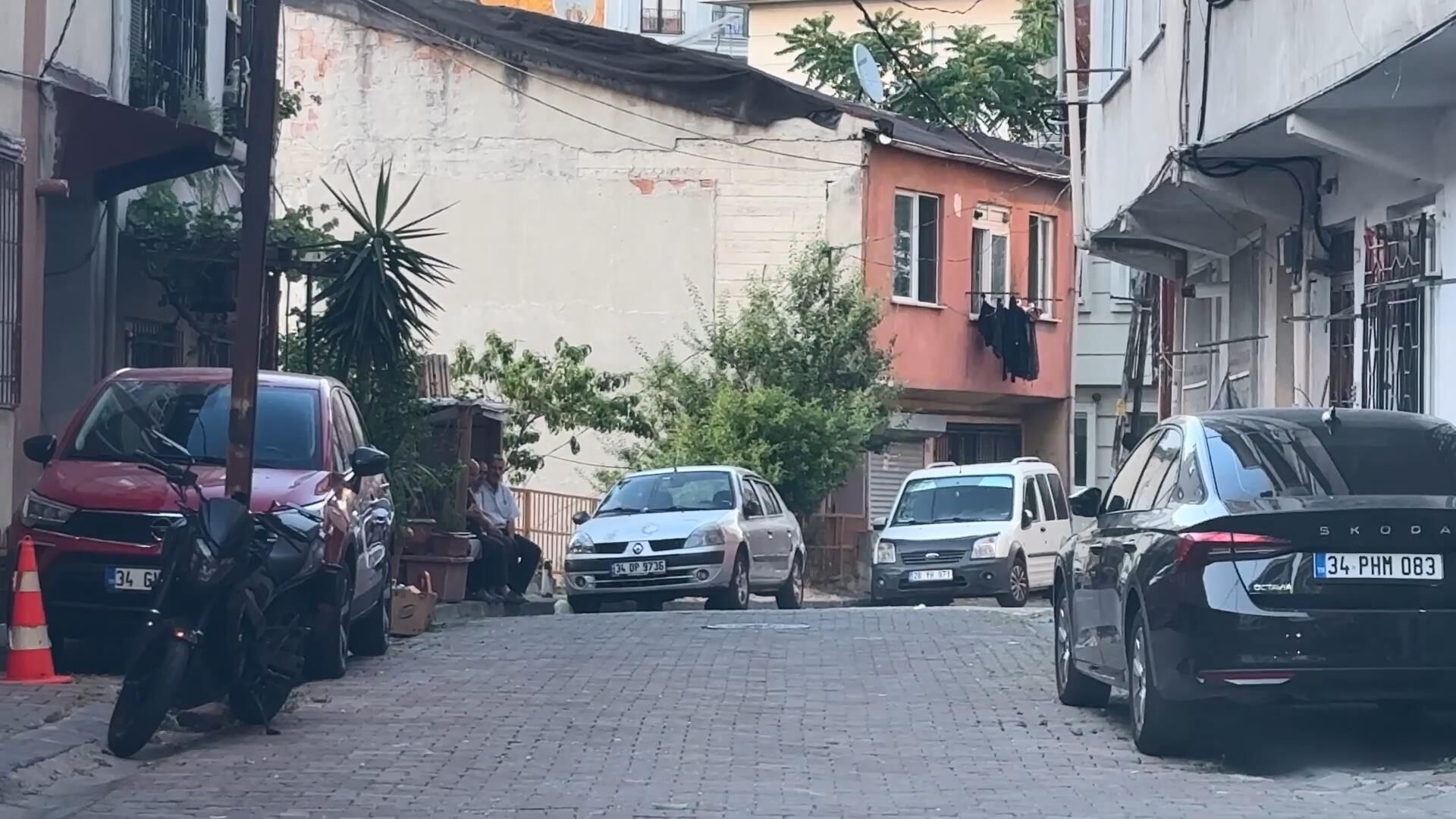 Yeni Evli 26 Yaşındaki Kadın Evinde Ölü Bulundu (8)