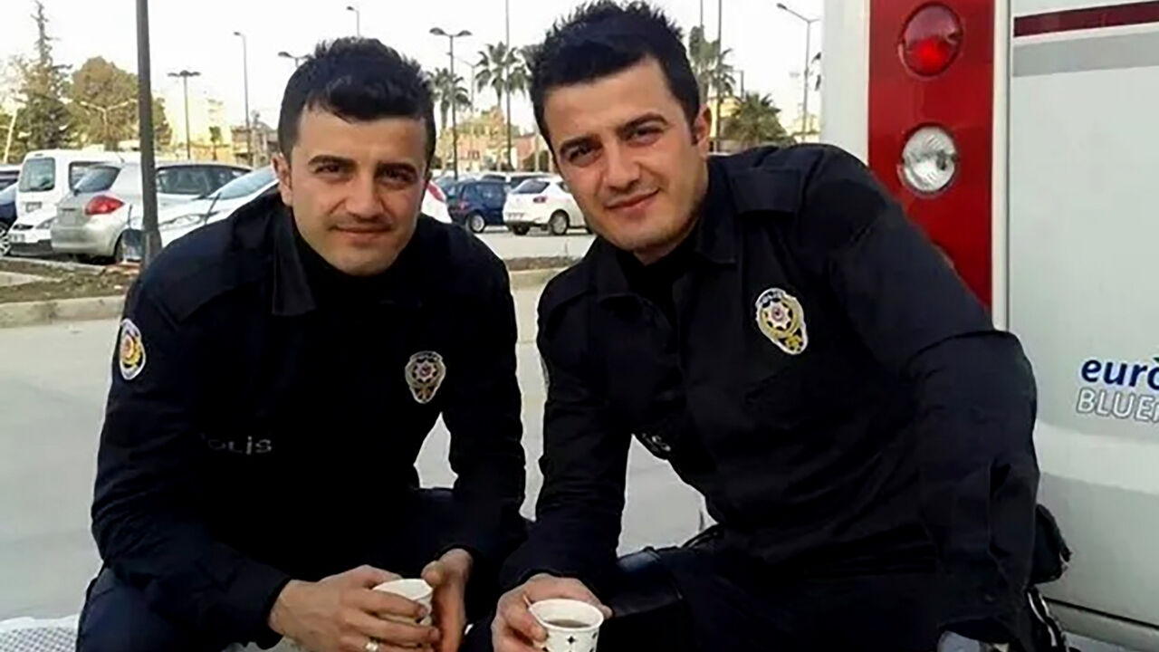 10 Yıl Geçti, Acısı Dinmedi! Şehit İkiz Kardeşlerin Babası Gözyaşlarını Tutamadı (3)