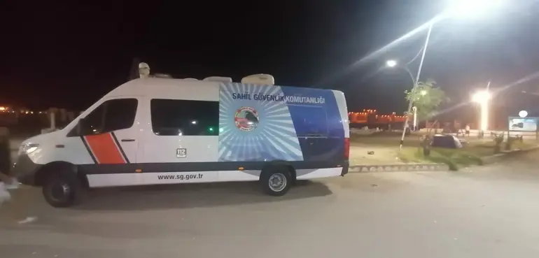 Denizde kaybolan kişi iki gündür aranıyor-1