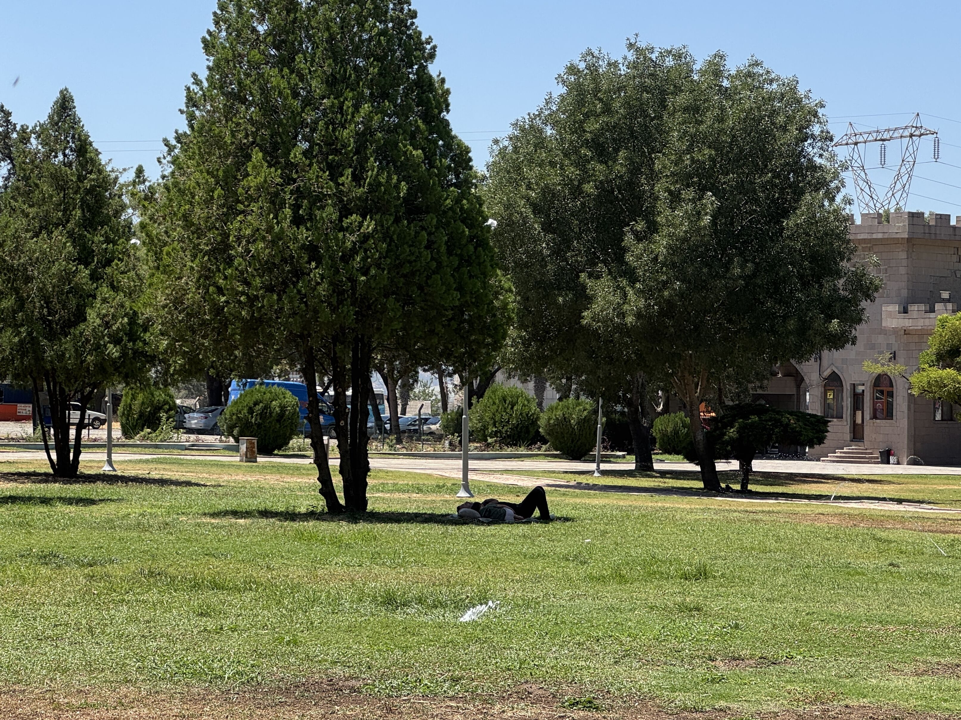 Kahramanmaraş'ta sıcak hava günlük yaşamı olumsuz etkiliyor