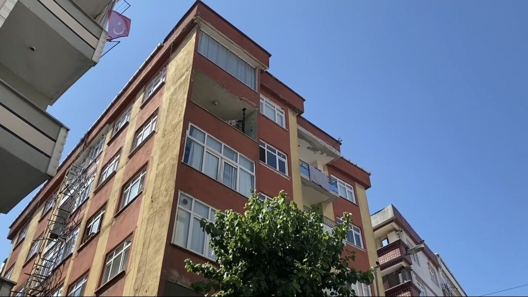 Bağcılar'da tartıştığı kardeşini bıçaklayarak öldüren ağabey yakalandı