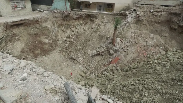 Bahçelievler’de 6 Katlı Bina Tahliye Edildi; 'Iki Kaçak Kat Ilave Edilmiş'