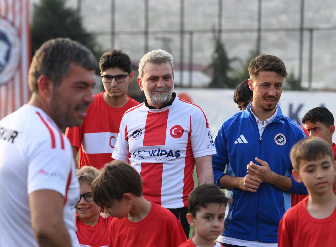 Kahramanmaraş'ta 31 yeni halı saha hizmete alındı