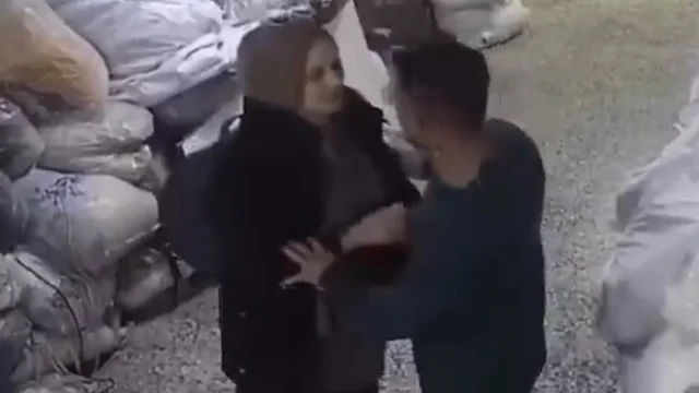 Dükkan Dükkan Gezdiği İddia Edilen Kadının Taciz Görüntüleri Ortaya Çıktı