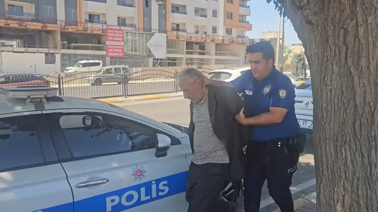 Durakta Eşinin Tabancayla Vurduğu Kadın Öldü