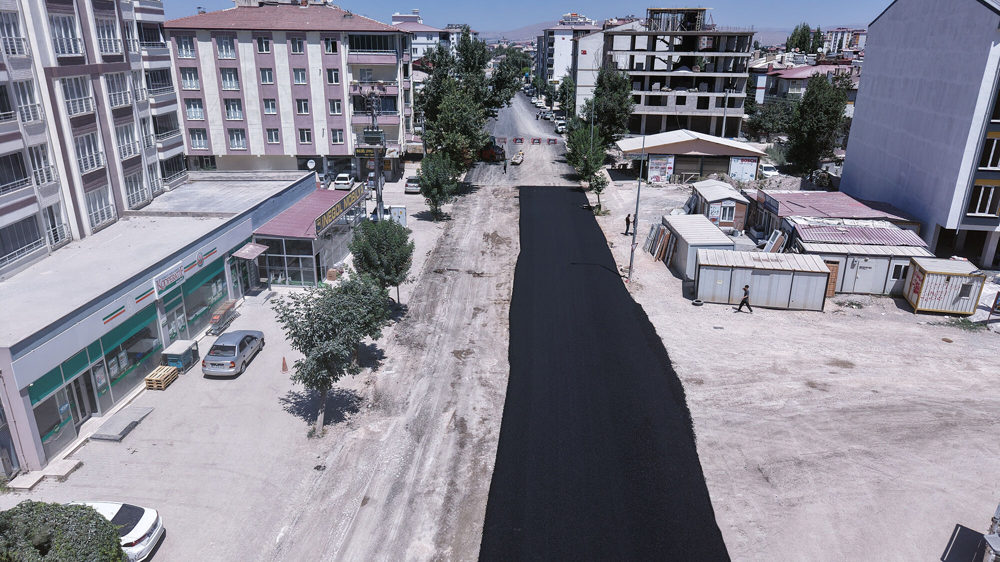 Kahramanmaraş Elbistan'da Söğütlü Caddesi baştan sona yenileniyor