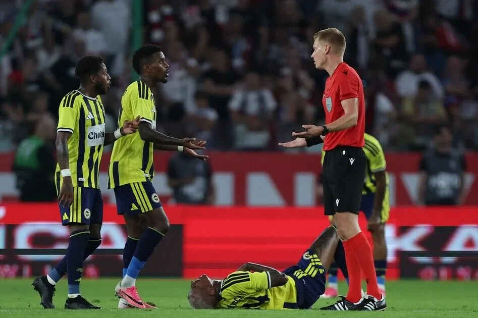 Fenerbahçe'nin Sturm Graz Ile Yapacağı Ilk Maçı İngiliz Hakem Chris Kavanagh Yönetecek