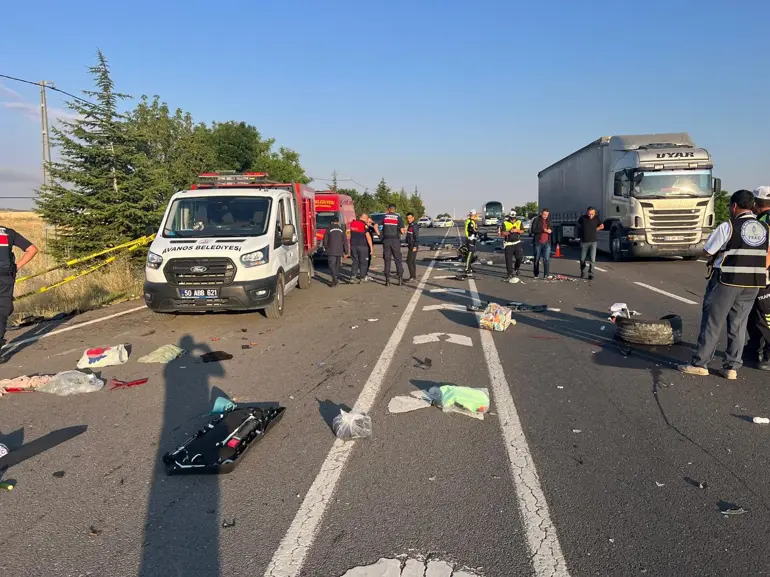 Gurbetçi Ailenin Otomobili Takla Attı 3 Ölü, 1 Yaralı (1)