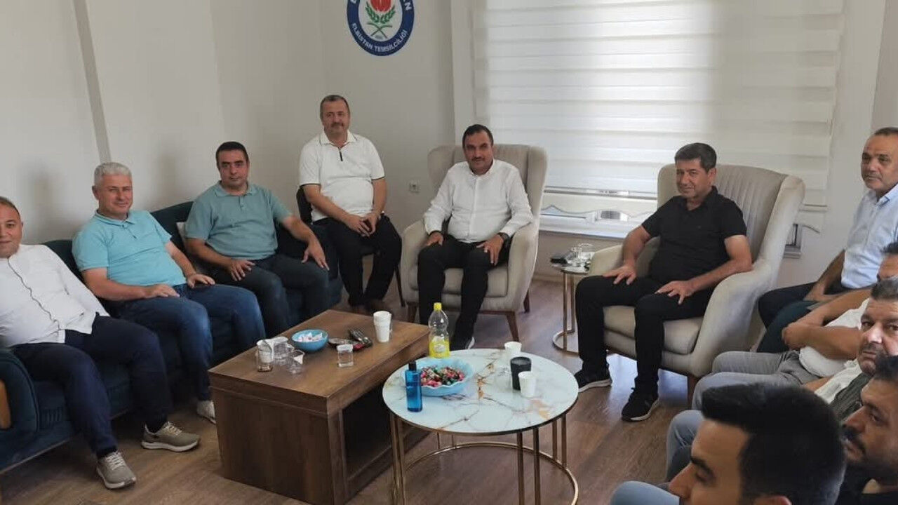 Kahramanmaraş Elbistan'da anlamlı buluşma! Eğitim-Bir-Sen'den çıkarma