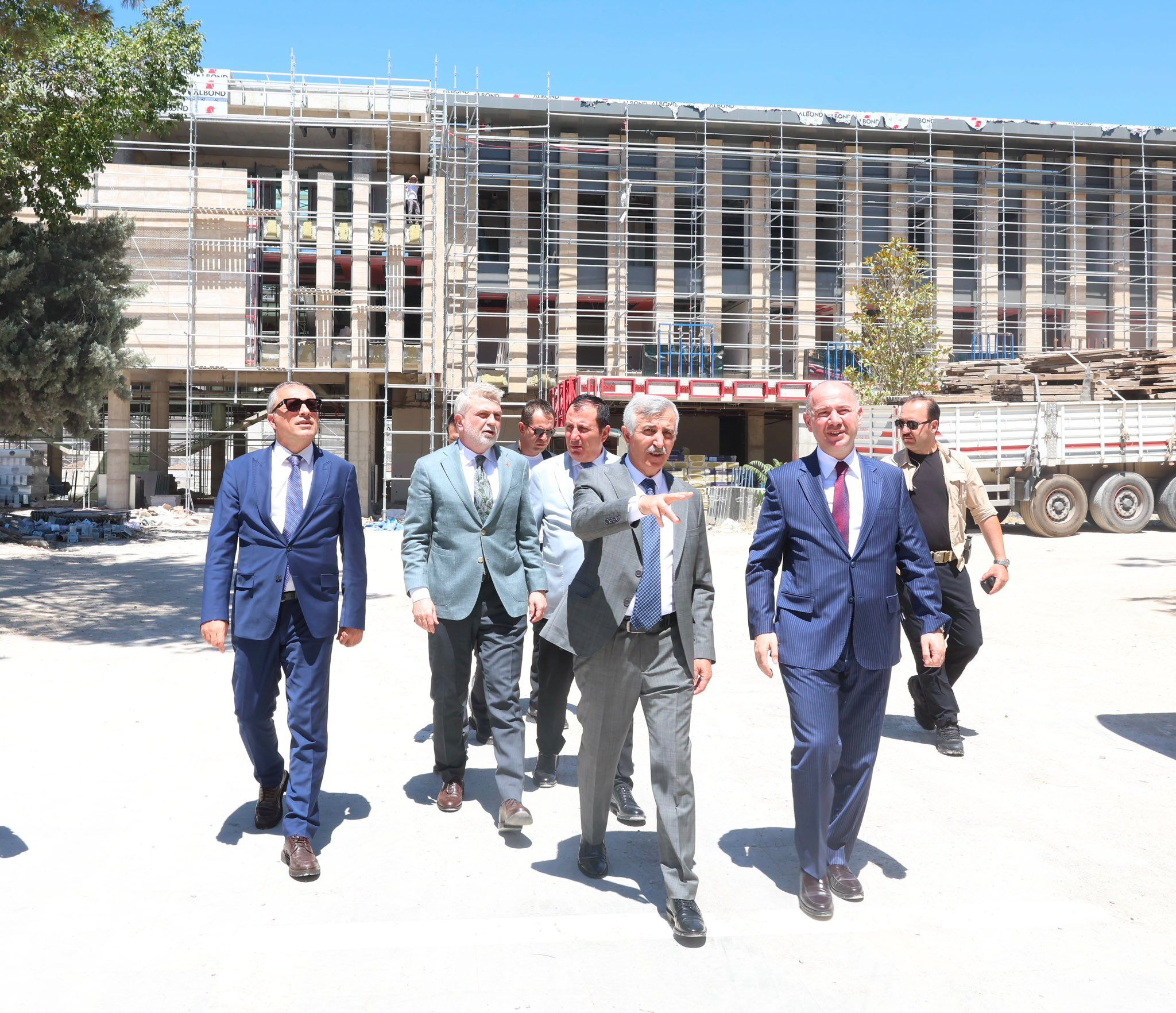 Kahramanmaraş'ta yeni Valilik Hizmet Binasında inceleme