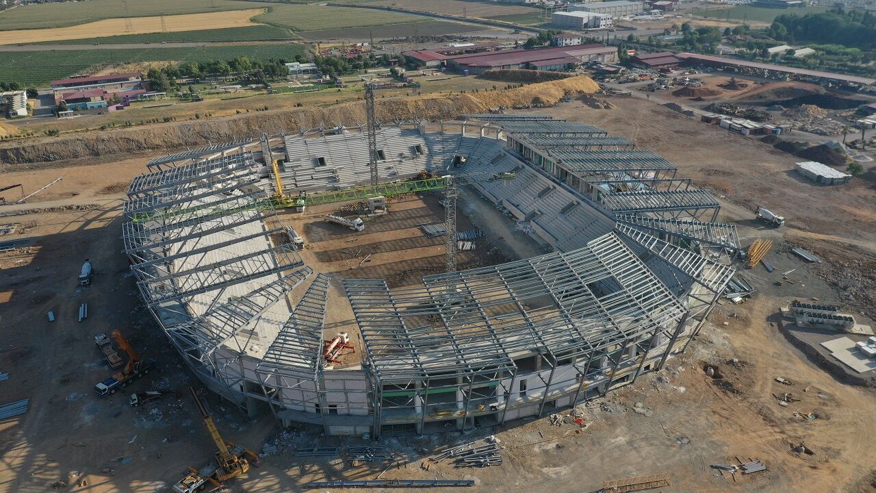 Kahramanmaraş'ın Yeni Stadyumunda Kritik Eşik Aşıldı! Yüzde 50 Tamamlandı, Açılış Tarihi Netleşti (5)
