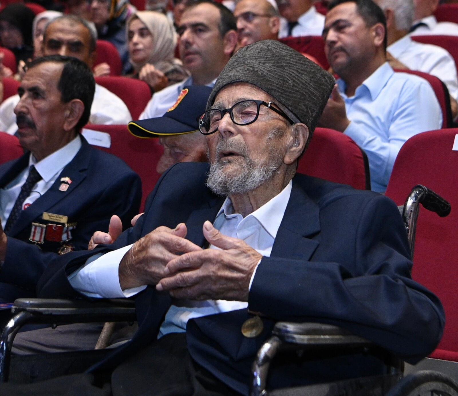 Kahramanmaraşlı Kıbrıs Gazilerinin Anıları Kitap Ve Belgeselle Ölümsüzleşti (6)