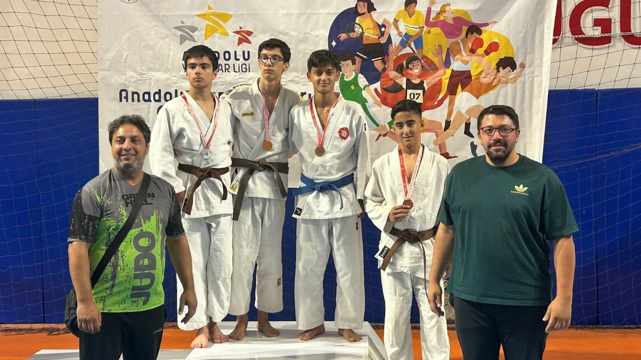 Kahramanmaraşlı sporcu Ömer Faruk Gökçe ANALİG'de üçüncü oldu