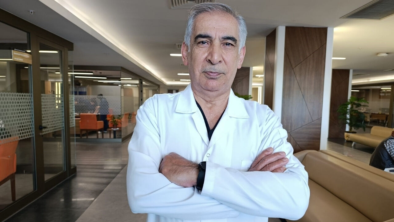 Kahramanmaraşlı Uzmandan Ebola Uyarısı! İç Ve Dış Kanamalarla Seyreden Virüs Ölümcül Olabilir