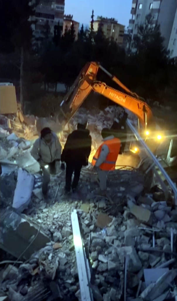 Kahramanmaraş'ta 115 Kişinin Yaşamını Yitirdiği Penta Park Sitesi Davasında Karar Açıklandı (2)