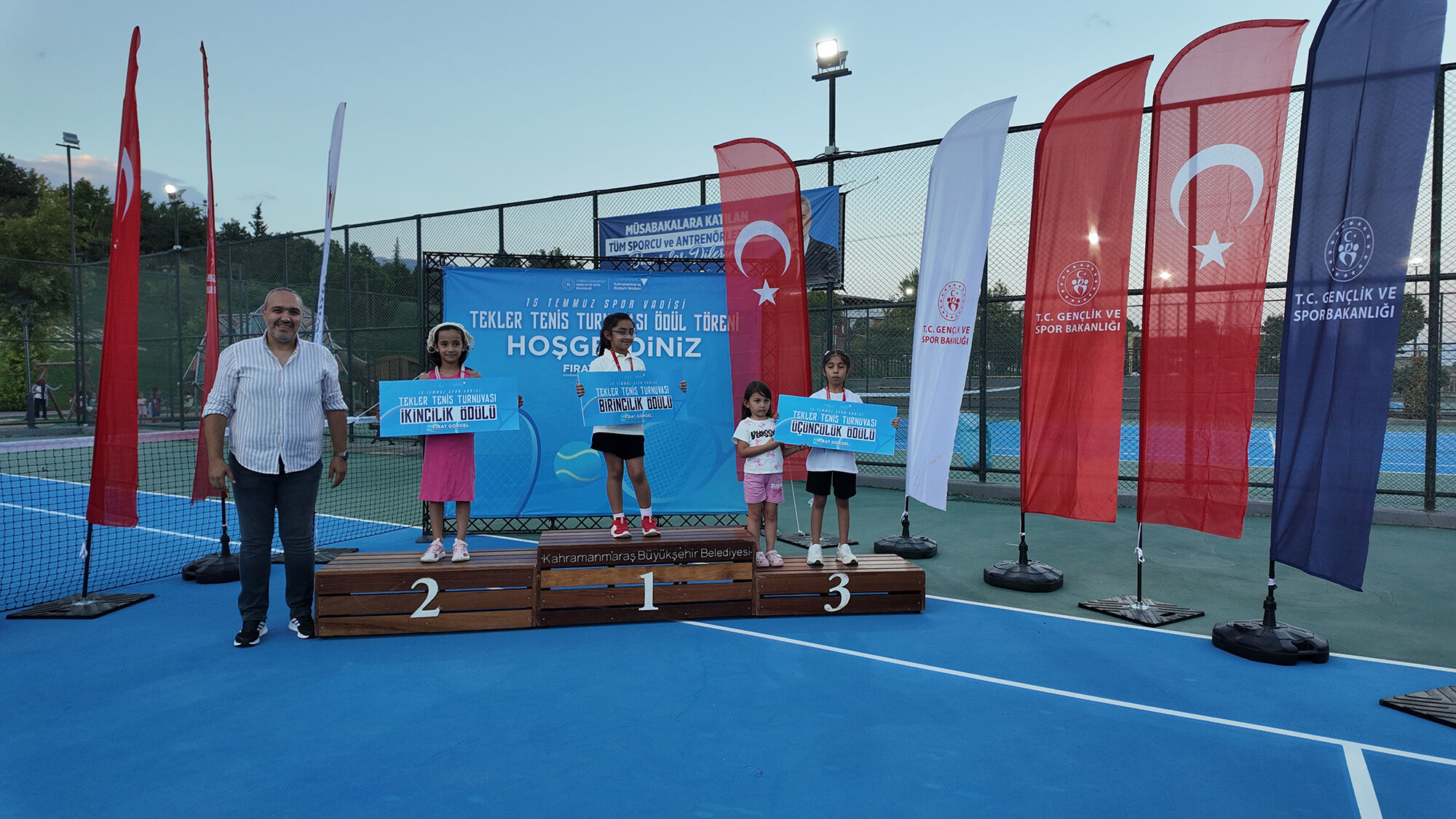 Kahramanmaraş'ta 180 sporcunun katıldığı turnuvada şampiyonlar belli oldu