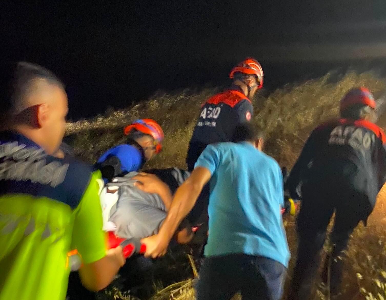 Kahramanmaraş'ta Arkadan Çarpan Tır Şarampole Uçtu! 1 Yaralı (5)