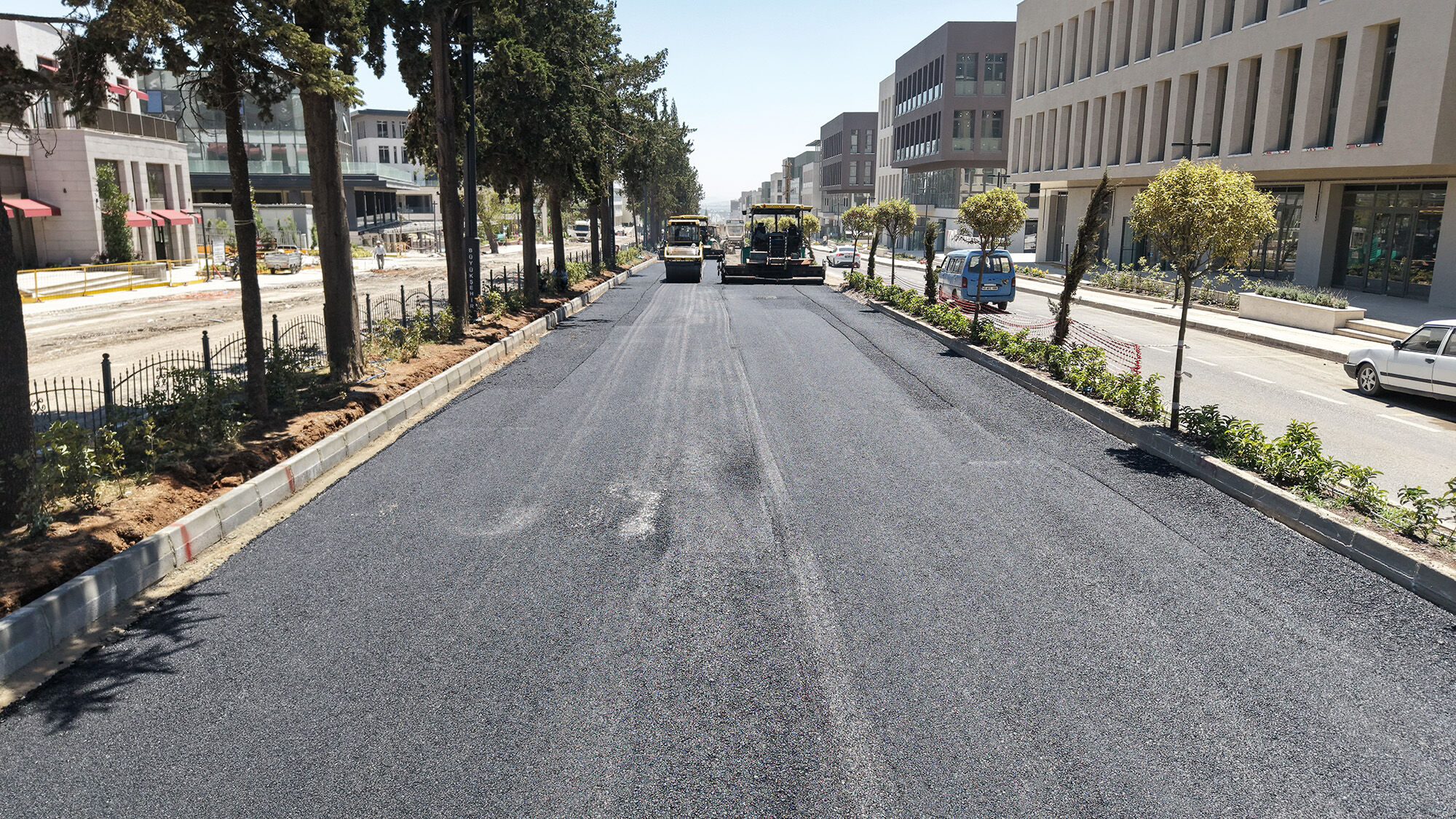 Kahramanmaraş'ta Asfalt Seferberliği Sürüyor! 4 İlçede 37 Nokta Yenilenecek (3)