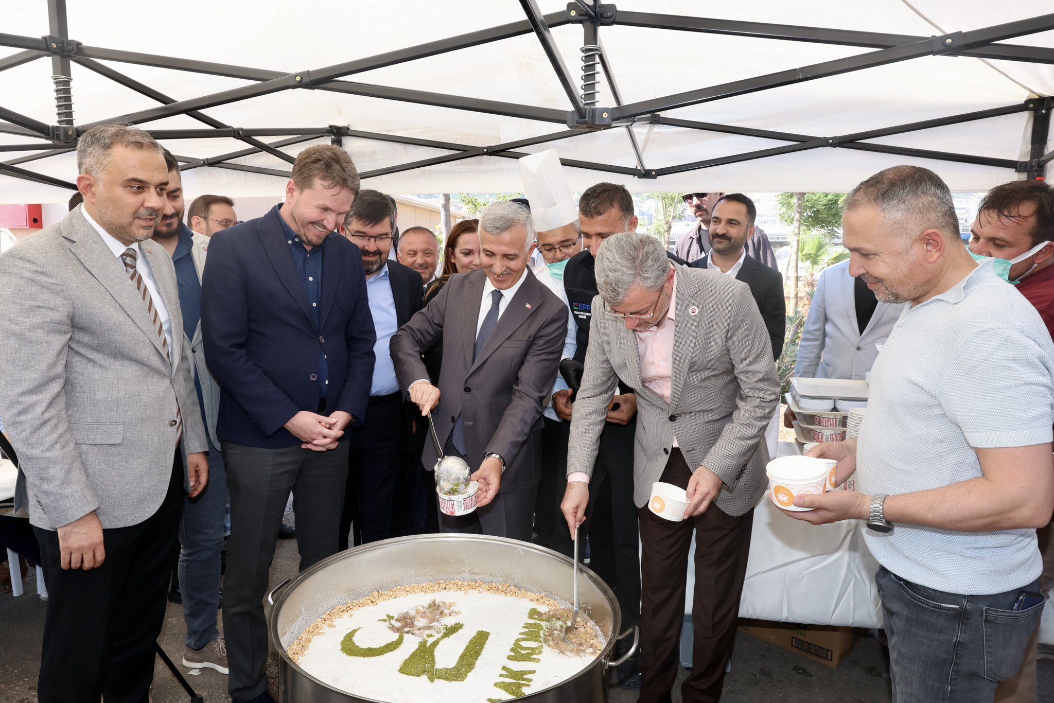 Kahramanmaraş'ta Emlak Konut Ve Jeoloji Mühendisleri Odası'ndan Aşure Programı (1)