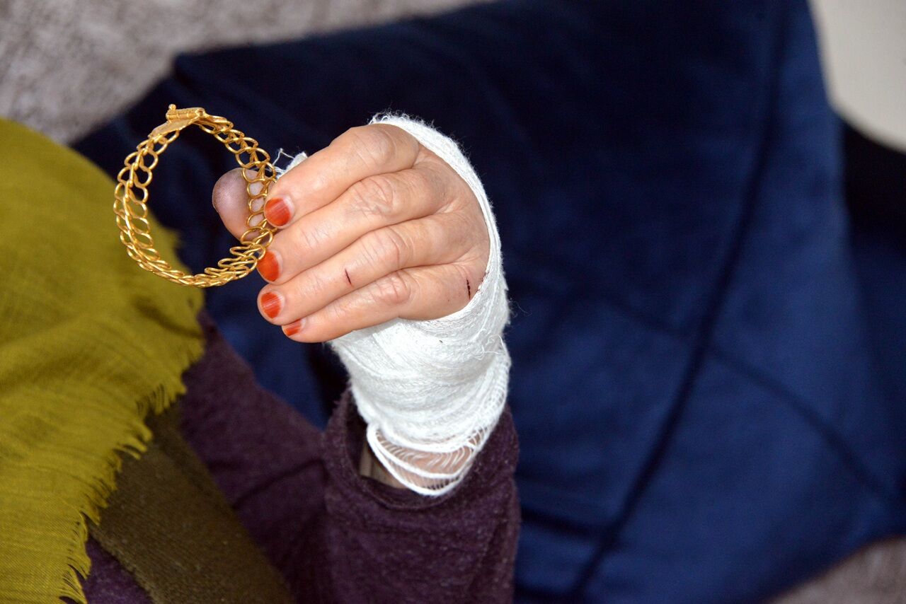 Kahramanmaraş'ta Komşusunu Bıçaklayıp Bileziğini Gasp Etti! İ (3)