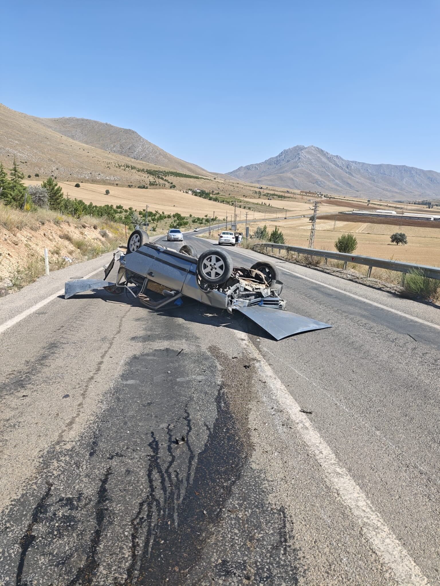 Kahramanmaraş'ta Kontrolden Çıkan Otomobil Takla Attı 1 Yaralı (2)