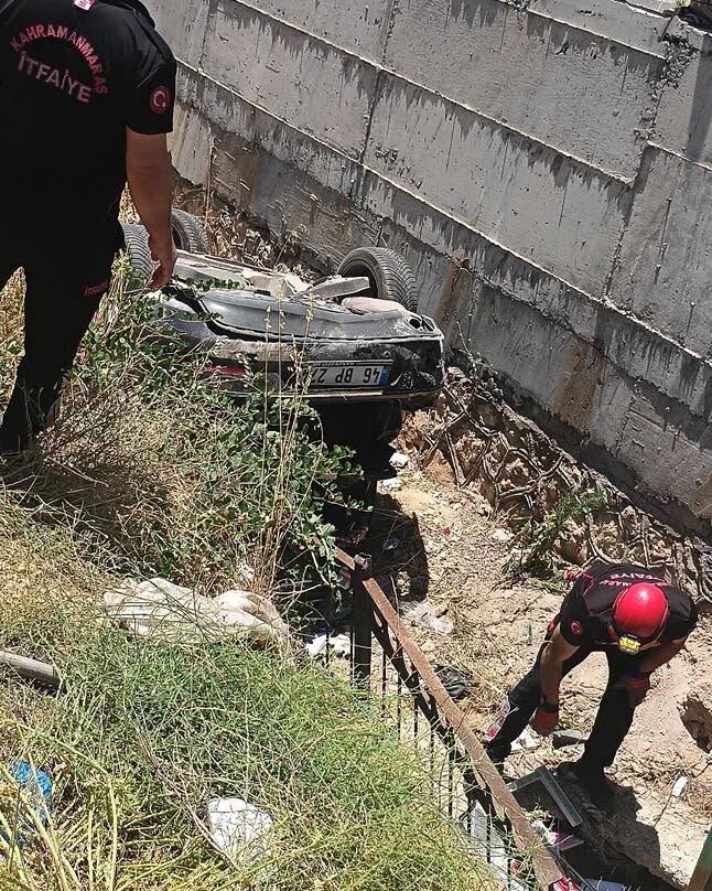 Kahramanmaraş'ta Korkutan Kaza Otomobil Su Kanalına Uçtu-2