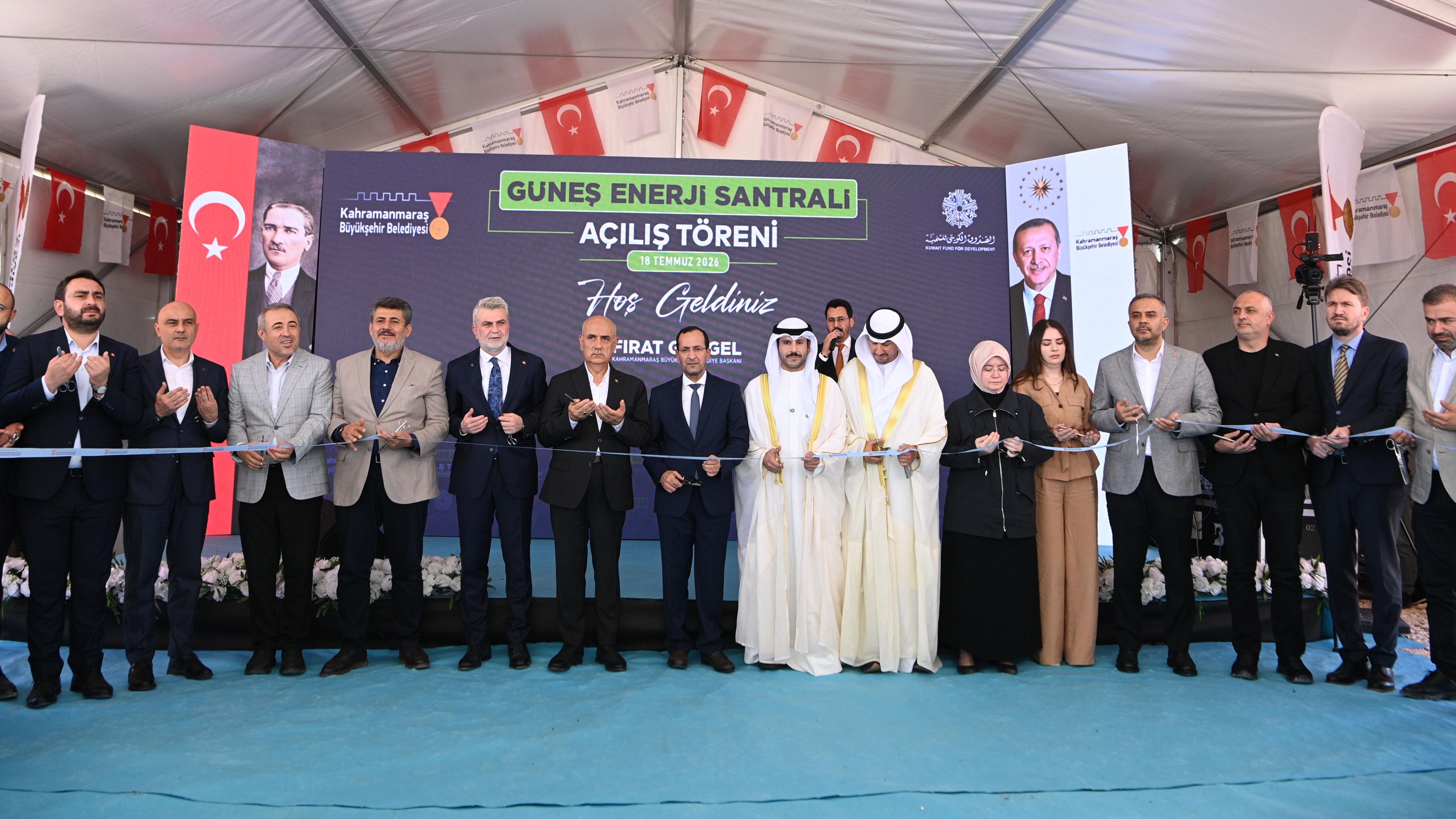 Kahramanmaraş'ta Şehrin En Büyük Güneş Enerji Santrali Hizmete Girdi (4)