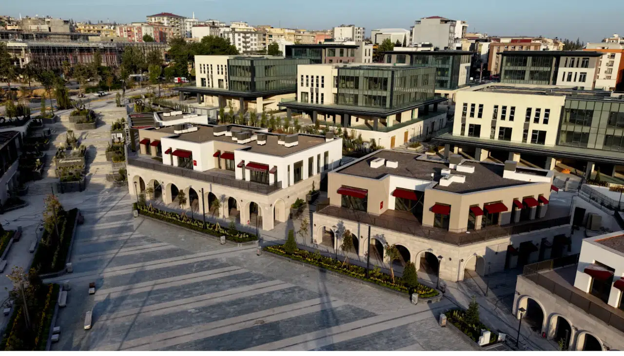 Kahramanmaraş'ta Yeni Kent Meydanı Ve 118 Dükkân Açılıyor (1)