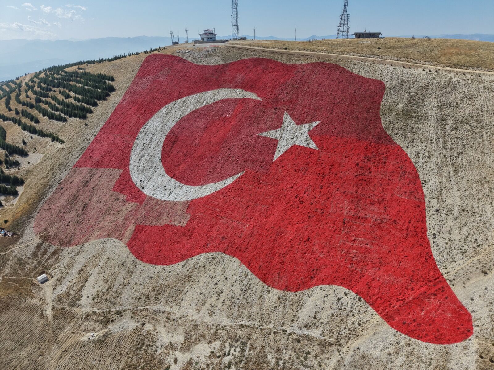 Kahramanmaraş'taki Dünyanın En Büyük Türk Bayrağı Yenilendi! (5)