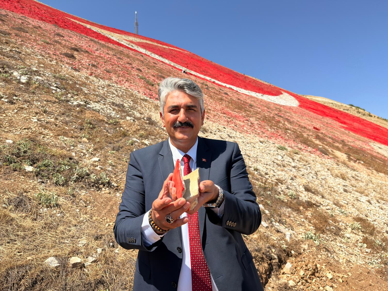 Kahramanmaraş'taki Dünyanın En Büyük Türk Bayrağı Yenilendi!